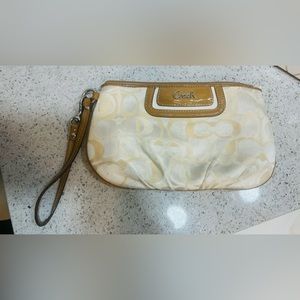 Coach Soho Op Art Large Wristlet Clutch